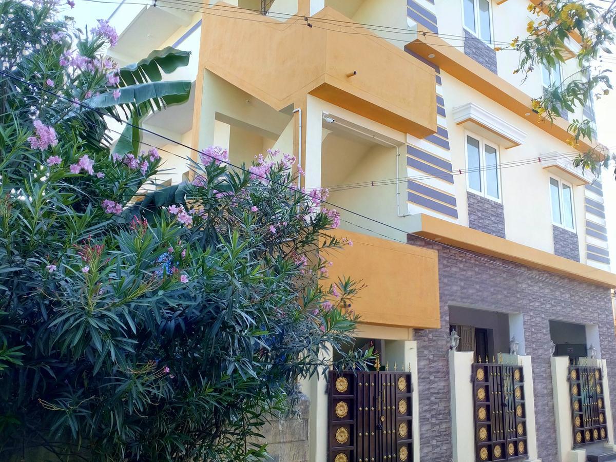 Bluebell Residency Hotel Karaikkudi Exterior photo