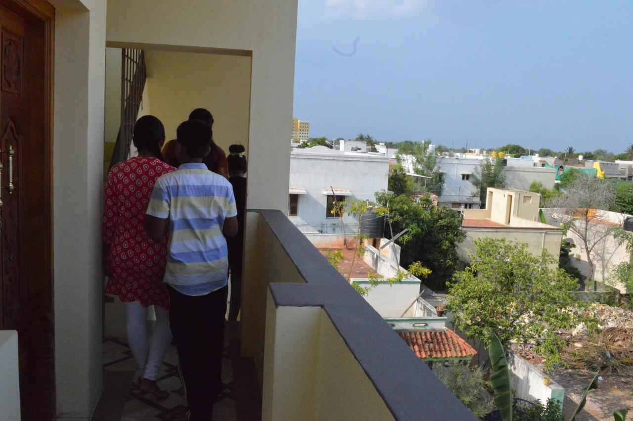 Bluebell Residency Hotel Karaikkudi Exterior photo